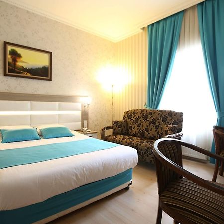 Nil Hotel อิสตันบูล ภายนอก รูปภาพ