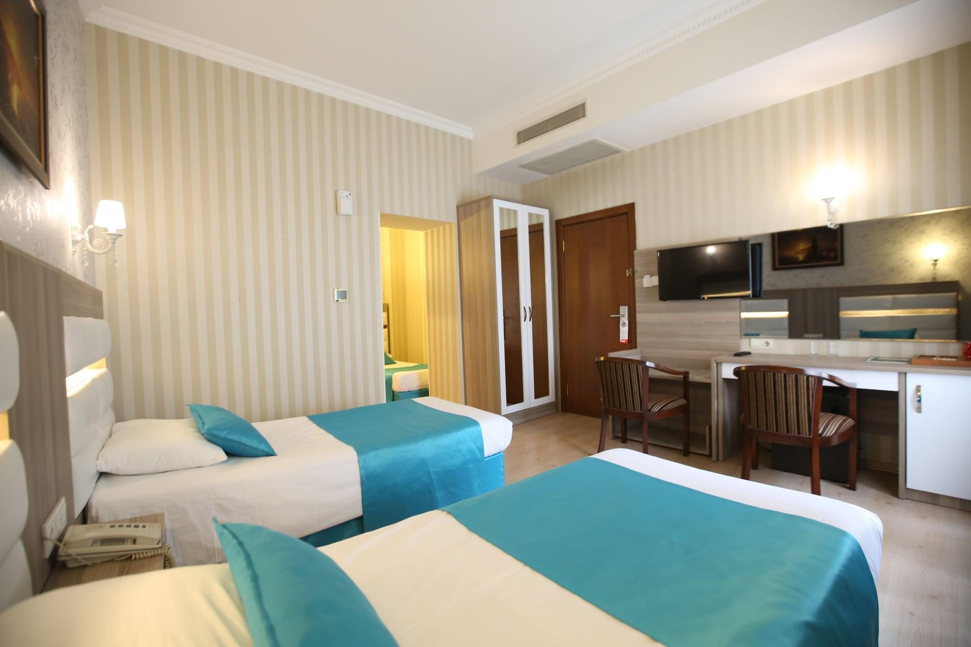 Nil Hotel อิสตันบูล ภายนอก รูปภาพ