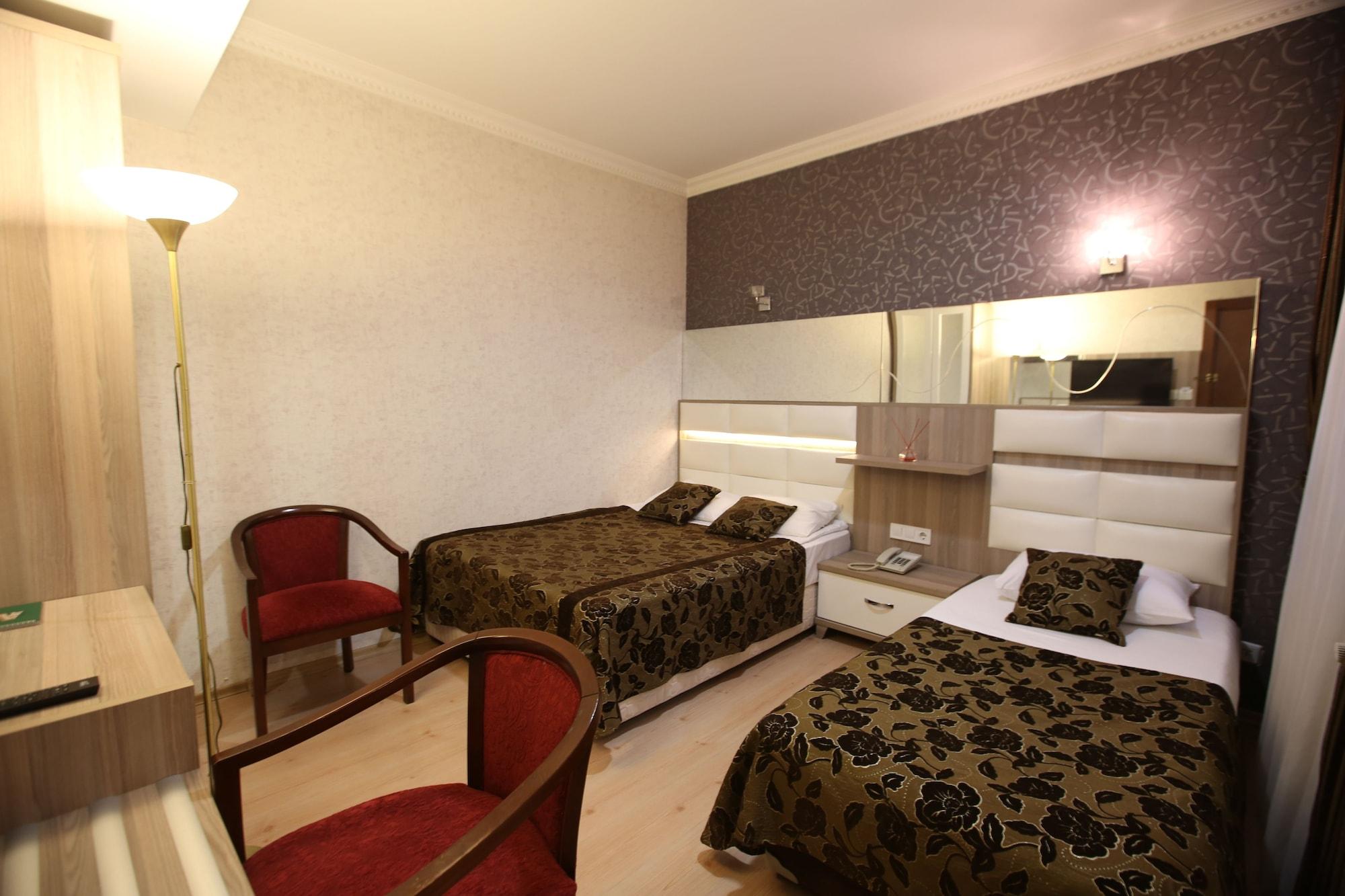 Nil Hotel อิสตันบูล ภายนอก รูปภาพ