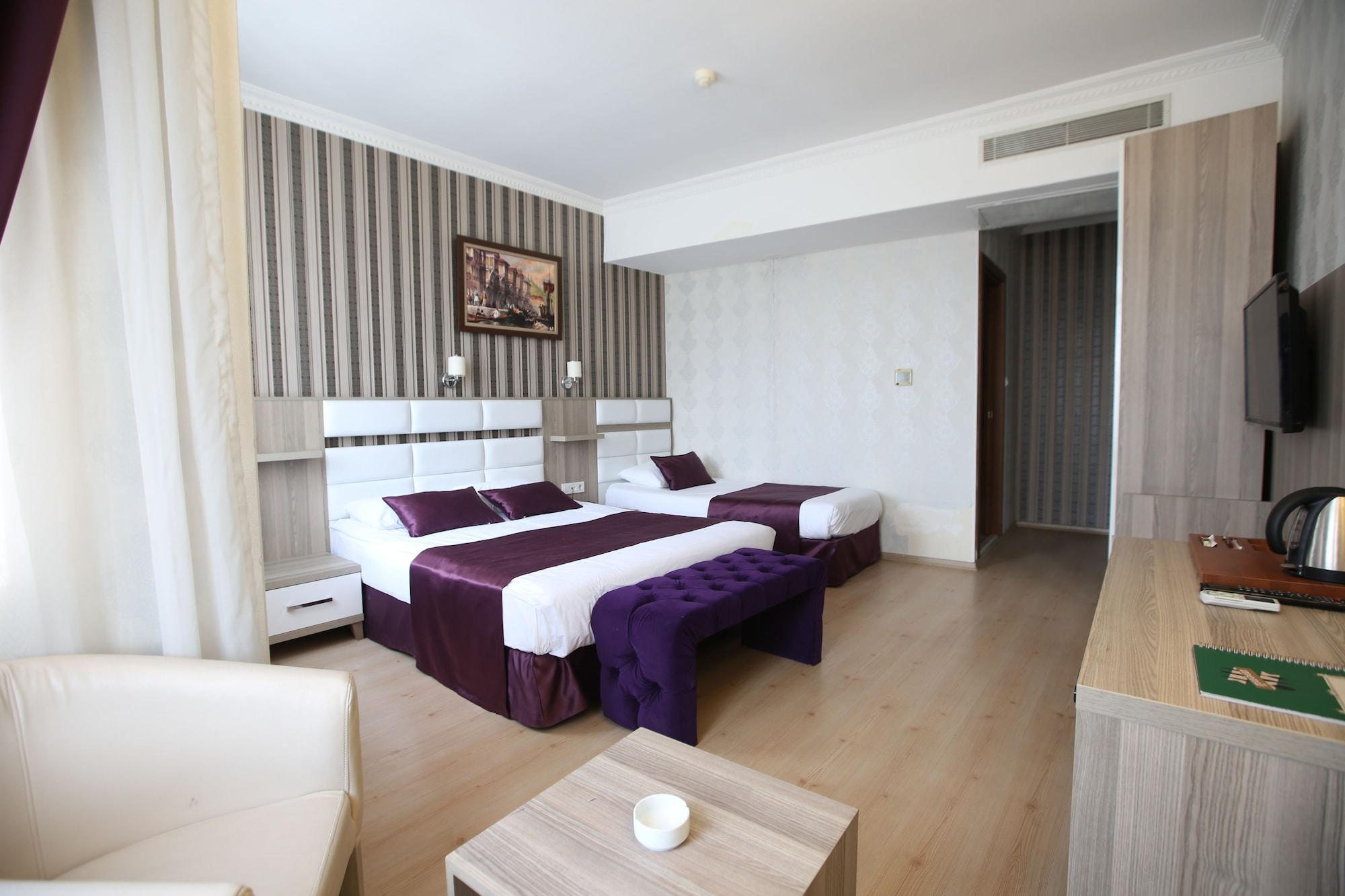 Nil Hotel อิสตันบูล ภายนอก รูปภาพ