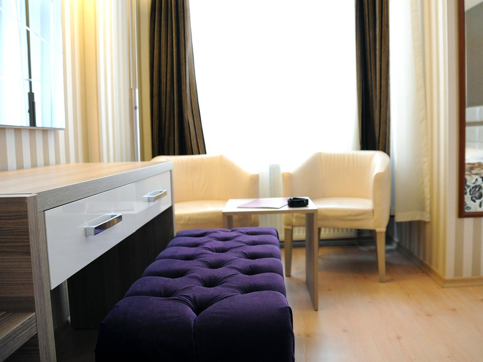 Nil Hotel อิสตันบูล ภายนอก รูปภาพ