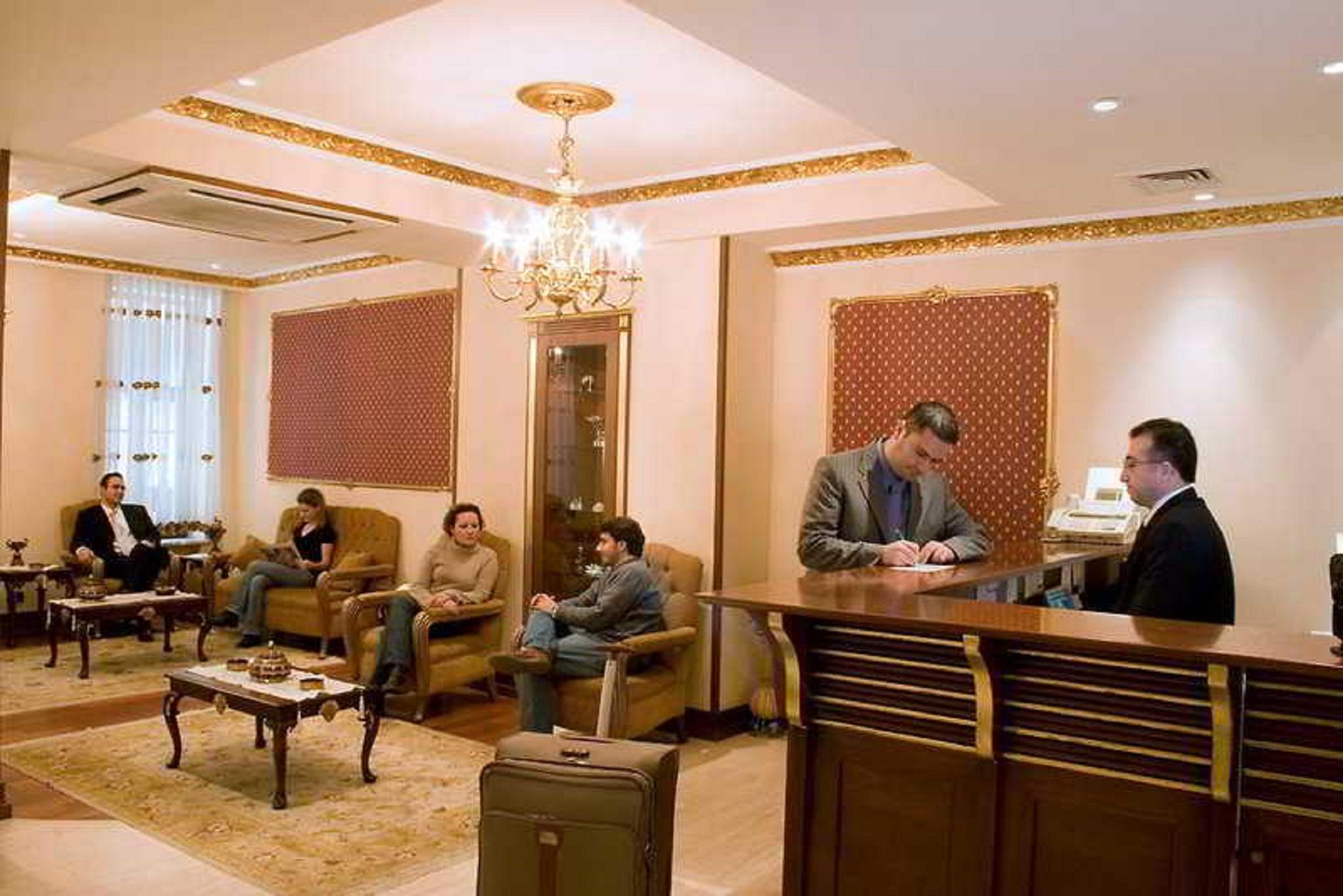 Nil Hotel อิสตันบูล ภายนอก รูปภาพ