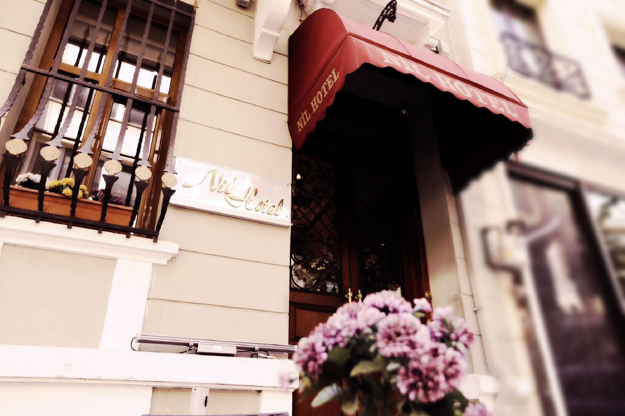 Nil Hotel อิสตันบูล ภายนอก รูปภาพ