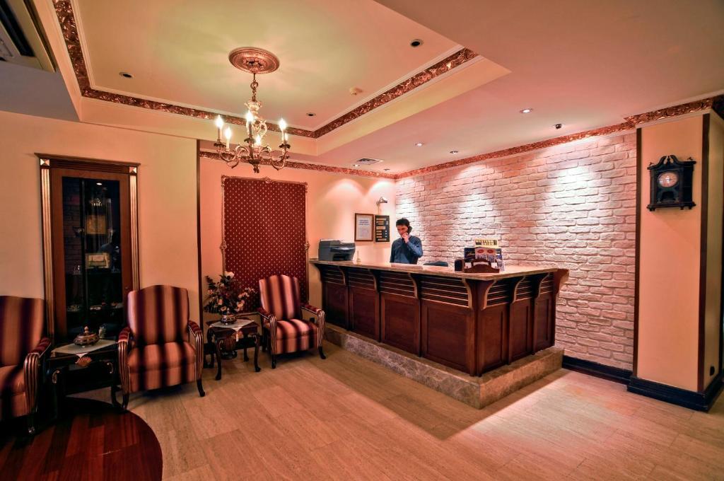 Nil Hotel อิสตันบูล ภายนอก รูปภาพ
